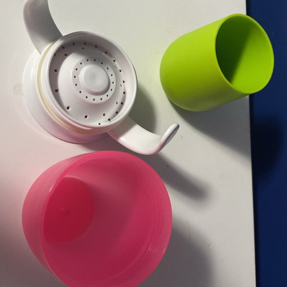 Baby cups for baby led weaning - Picture 7 of 7